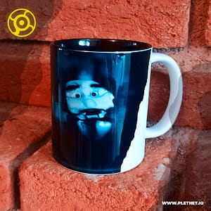 Esta Taza The Holy Gasp – Mexico Edition (Hilos) es una pieza de edición especial que celebra la colaboración entre The Holy Gasp, artista exclusivo de Plétora Network en México, y la cultura popular mexicana.
